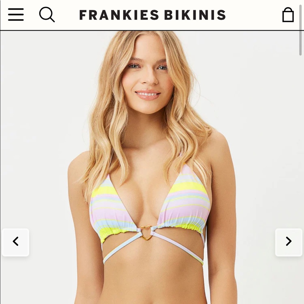Frankie’s bikini with heart goldware 💕
